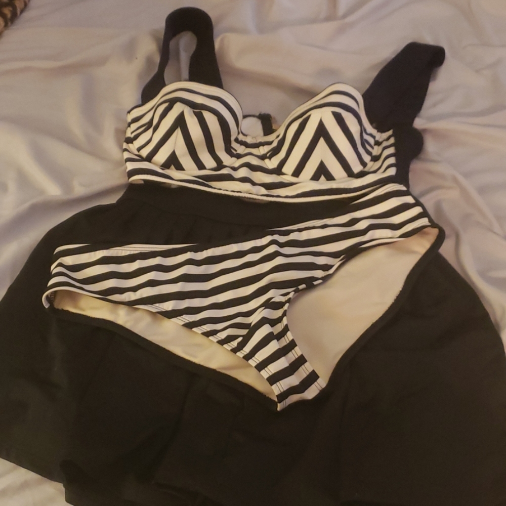 Three piece set Kate Spade bathing suit and skirt